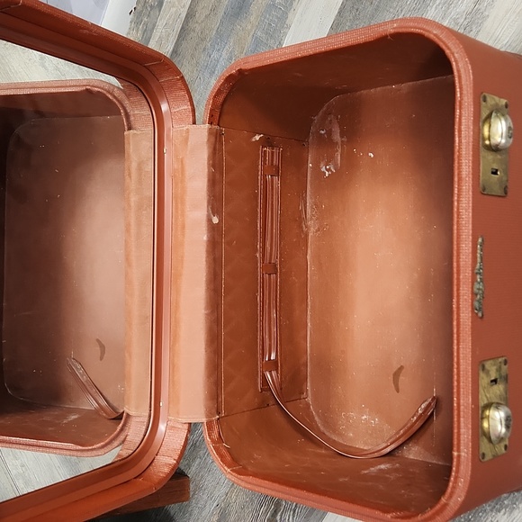 Vintage Lady Baltimore Vanity Train Case - Picture 6 of 16